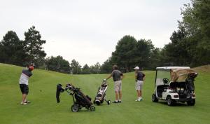 Golf v prázdninového areálu nebo okolí