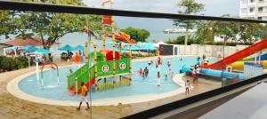 Bazén v ubytování BAOBAB SEAVIEW HOMESTAY AQUA GARDENS NYALi MSA nebo v jeho okolí