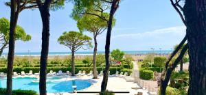 Bazén v ubytování Park Hotel Pineta & Dependance Suite nebo v jeho okolí
