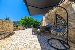 Patio alebo iná vonkajšia časť ubytovania Villa Romantic