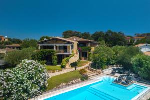 Hồ bơi trong/gần Casa Laura al mare con piscina