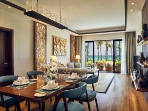 Posezení v ubytování Mövenpick Resort Cam Ranh