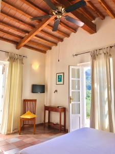 TV a/nebo společenská místnost v ubytování Hotel Santo Stefano