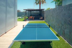 Tennis and/or squash facilities at Villa Molly88 or nearby