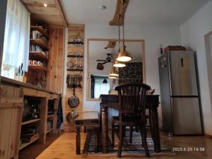 A kitchen or kitchenette at Cottage Scandi