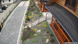 Chaty pod Pilskiem - sauna i jacuzzi w cenie外面的花园