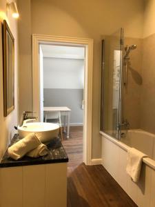 Fotografie z fotogalerie ubytování Chateau Fort Lapin kamer 2 v Bruggách