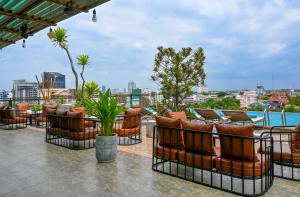 Bazén v ubytování Phnom Penh 51 Hotel & Residences nebo v jeho okolí