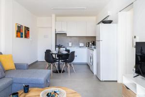 Køkken eller tekøkken på Destiny 1-Bedroom Apartment