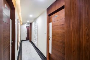 KivarliHotel O Shantivan Bus Terminal Hotel Suhagan Heights的相册照片