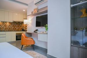 Kuchyň nebo kuchyňský kout v ubytování Phnom Penh 51 Hotel & Residences