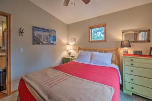 Galeriebild der Unterkunft McCall Retreat w AC, BBQ Grill , Bikes and Balcony in McCall + 14 Fotos