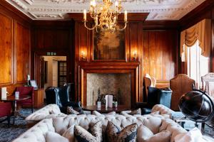 Χώρος καθιστικού στο The Royal Hotel