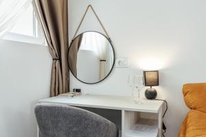 Foto dalla galleria di *NEW IN 2025* - Hotel Subra Atrium a Herceg-Novi