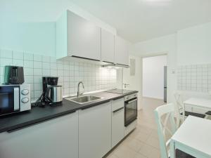 ครัวหรือมุมครัวของ Monteurwohnungen - Romika Apartments - Nähe Trier - großer Parkplatz +16 ภาพ