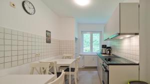ครัวหรือมุมครัวของ Monteurwohnungen - Romika Apartments - Nähe Trier - großer Parkplatz
