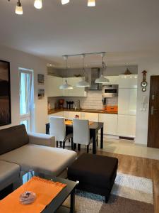 Kuchyňa alebo kuchynka v ubytovaní Apartament Marcin