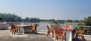 Θέα στο ποτάμι κοντά σε αυτό το δωμάτιο σε οικογενειακή κατοικία