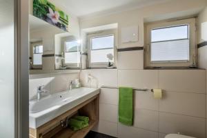 Kúpeľňa v ubytovaní Ferienwohnung Mitterherzog + 36 fotografií