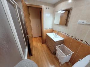 Koupelna v ubytování Playa Alejandra Fuengirola a 50 m del Mar + 41 fotografií