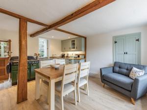O bucătărie sau chicinetă la Catmint Cottage +29 fotografii