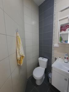 Bilik mandi di Sunčana oaza +12 gambar