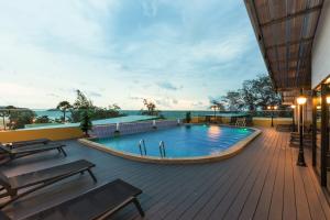 Bazén v ubytování Anda Beachside Hotel nebo v jeho okolí