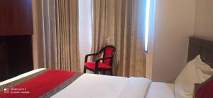 Hotel Azure客房内的一张或多张床位