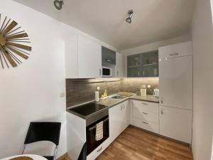 Gallery image of Amel -new luxury apartment close to the beach in Ravda +15 photos