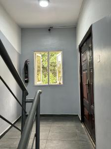 Ảnh trong thư viện ảnh của 1 or 2 Bedroom Luxury Ikeja Mini Flat Ikeja Lagos, Airport 5mins, 24 Hours power, GRA 3mins---Your Elegant Home in Ikeja ở Ikeja +17 ảnh