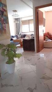 Postel nebo postele na pokoji v ubytování إقامة ياسمينه