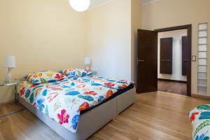 Posteľ alebo postele v izbe v ubytovaní Style4rent Apartament Kazimierz