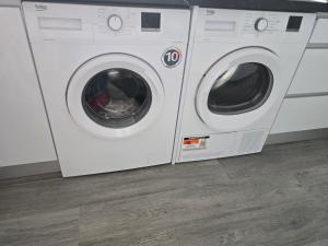 Φωτογραφία από το άλμπουμ του Apartamento de 2 dormitorios en León σε San Andrés del Rabanedo