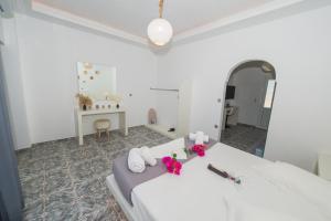 Ảnh trong thư viện ảnh của The F Suites ở Karterados