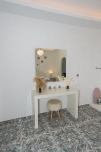 Ảnh trong thư viện ảnh của The F Suites ở Karterados