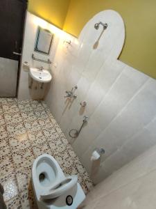 Bany a Hotel August International