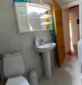 Ένα μπάνιο στο Sailinn Beach House +16 φωτογραφίες