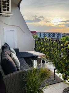 Posezení v ubytování Studio Dumy near Airport + 36 fotografií