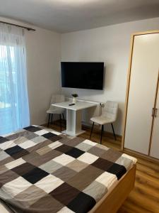 Fotografie z fotogalerie ubytování Gastehaus Dollenz v destinaci Tiebitsch