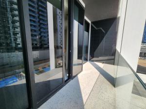 Kép Upside Living Studio Business Bay with Infinity Pool and CoWorkspace szállásáról Dubajban a galériában