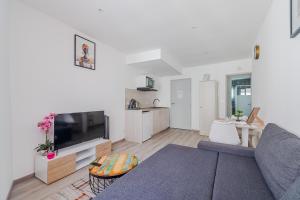 Η κουζίνα ή μικρή κουζίνα στο Cozy Studio - Near Train Station & Center - Futuroscope 4