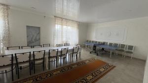 Restaurace v ubytování Гостевой дом Мерей