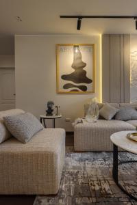 Zona d'estar a Marassi Views Direct on Pool 3BR Beach Access by Best of Bedz