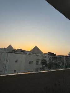 O nascer ou o pôr do sol visto a partir do hotel