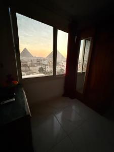 Uma vista geral da montanha ou uma vista da montanha a partir do hotel