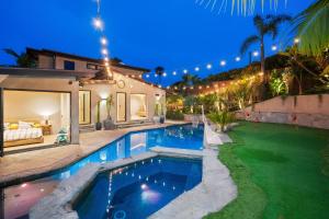 Πισίνα στο ή κοντά στο Solana Beach Luxury with Panoramic Ocean Views