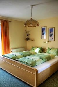 Postel nebo postele na pokoji v ubytování Haus Silvia