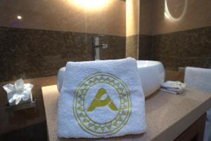 Afbeelding uit fotogalerij van Almadies Prestige in Parakou