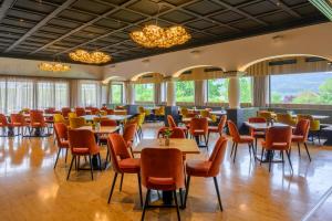 Restaurace v ubytování Aktivhotel Föttinger + 37 fotografií