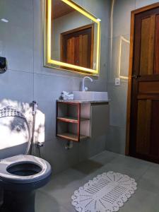 Bilik mandi di Casa Excelente Localização em Maringá RJ +27 gambar